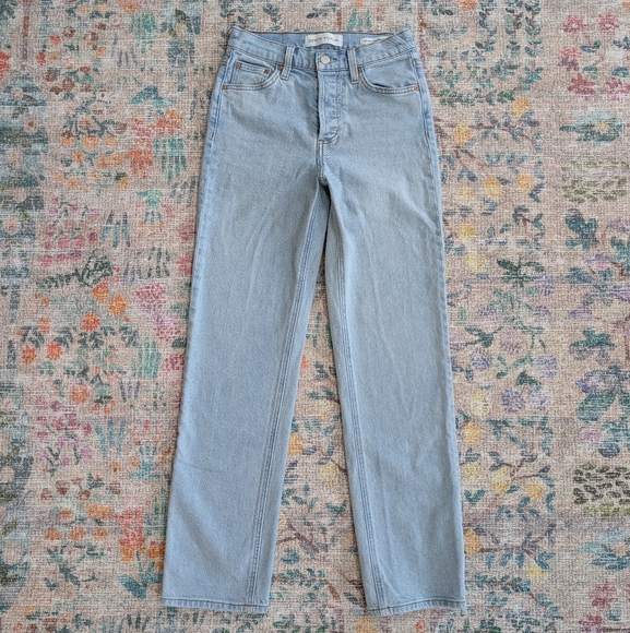 Aritzia Denim Forum The Arlo Hi-Rise Straight Jean 30L - Picture 4 of 11